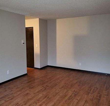 2nd image of 326 Cook Ave E #304