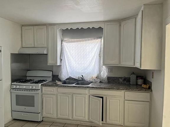 2nd image of 1443 65th Ave