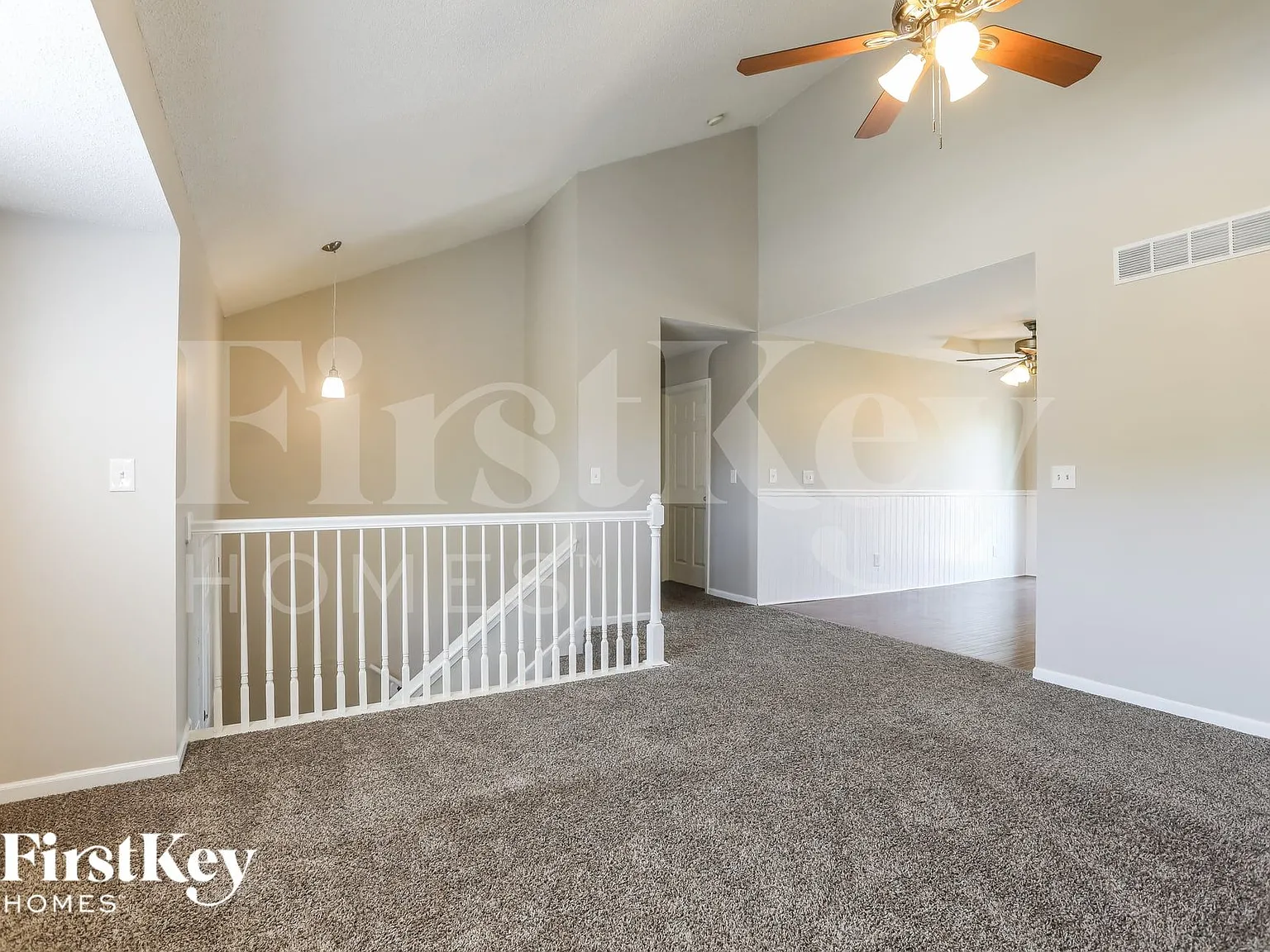 3 bed, 2.5 bath, 1641 sqft, $1,990 — Photo 4