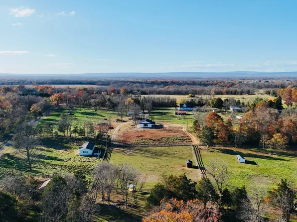 1766 S Childs Rd, Kearneysville, WV 25430