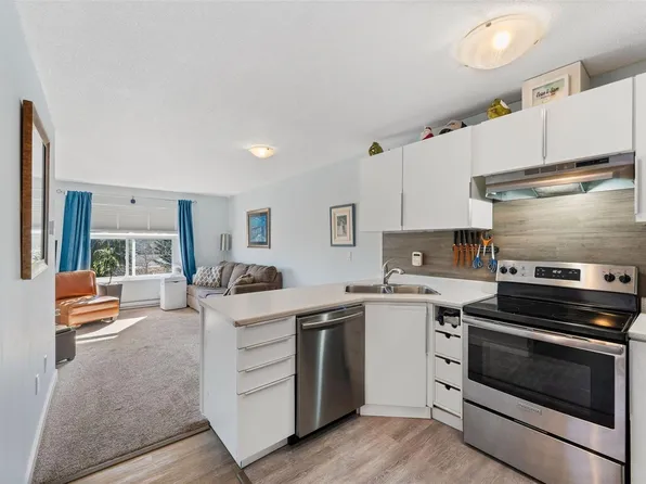 3215 Cowichan Lake Rd #323, North Cowichan, BC V9L 5G5