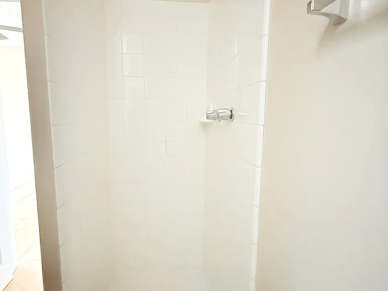 354 Chestnut Ave #27 — Photo 11