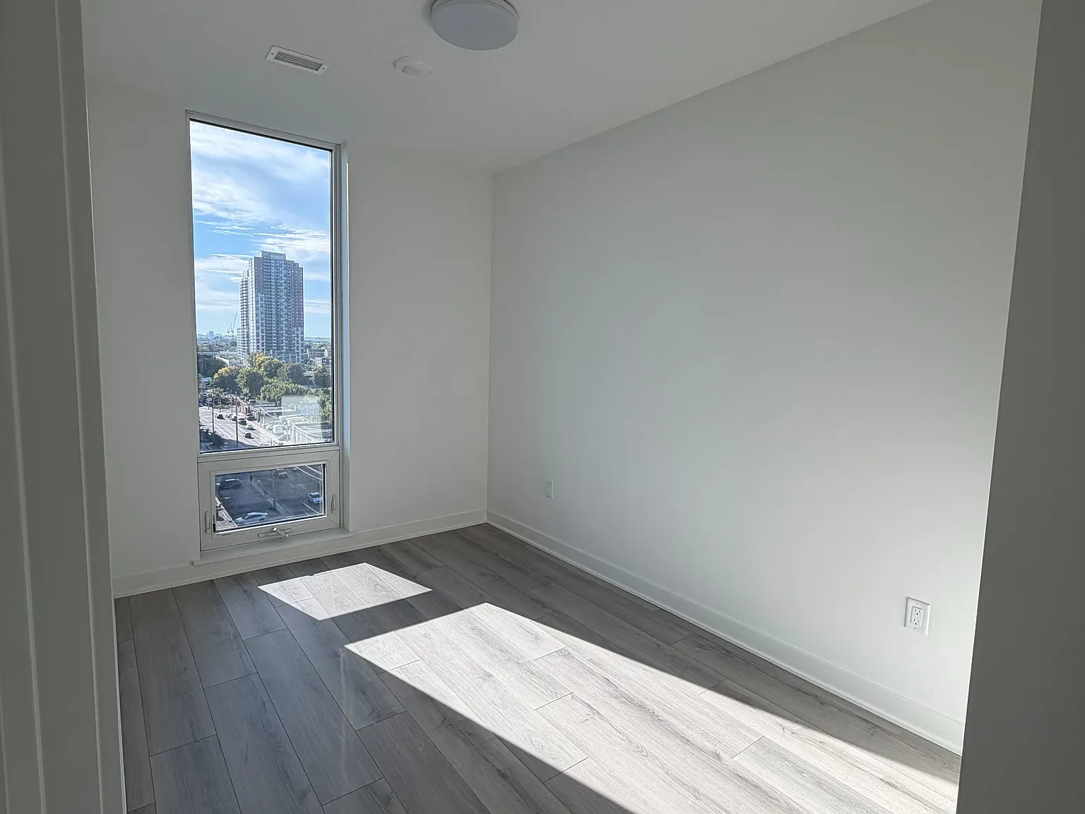 2 bed, $2,750 — Photo 4