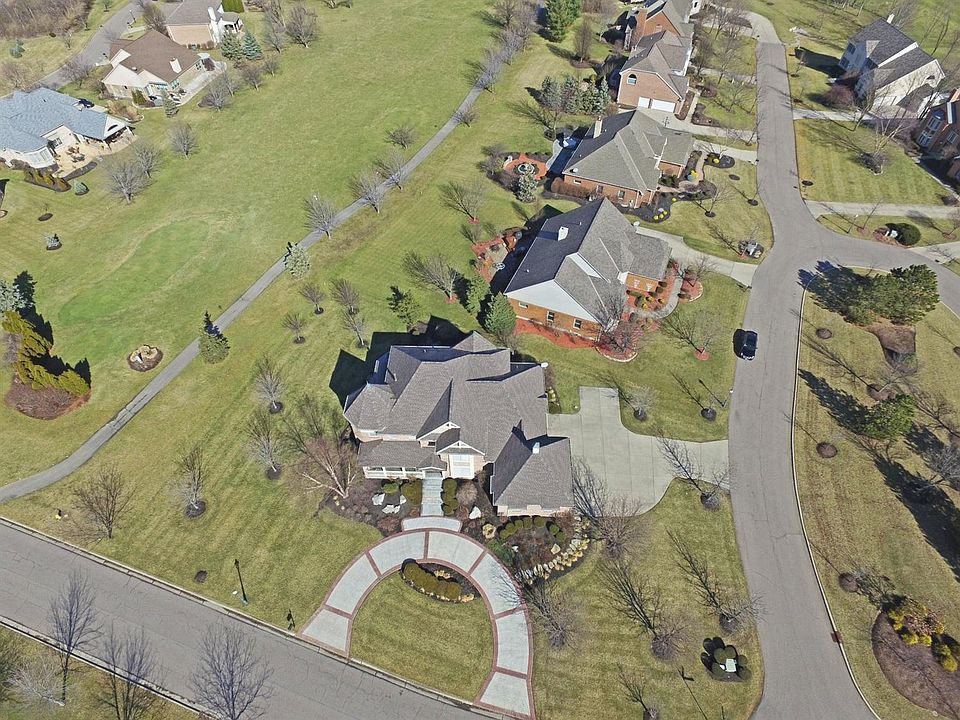 1st image of 7402 Great Waters Ln