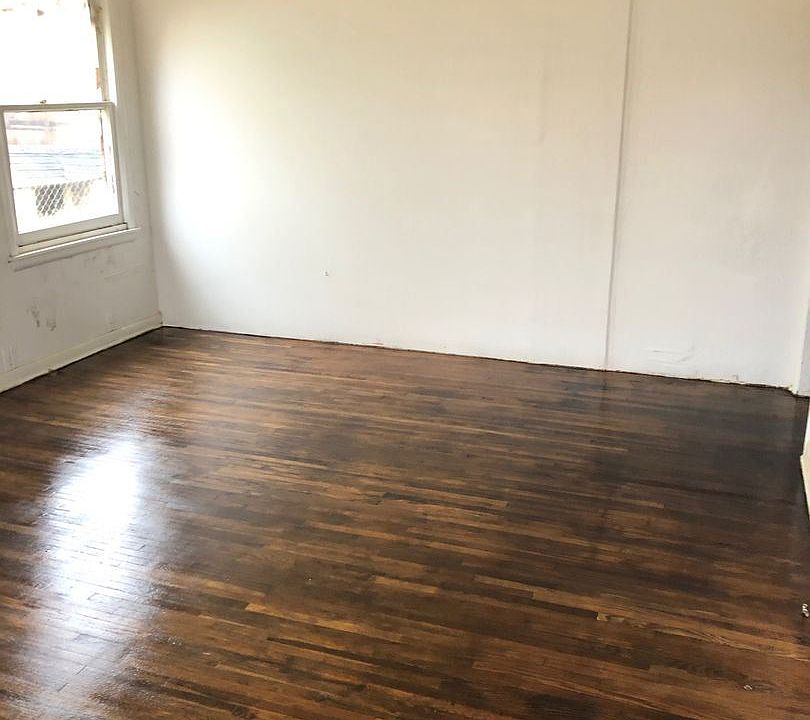 2nd image of 4405 N Boston Pl