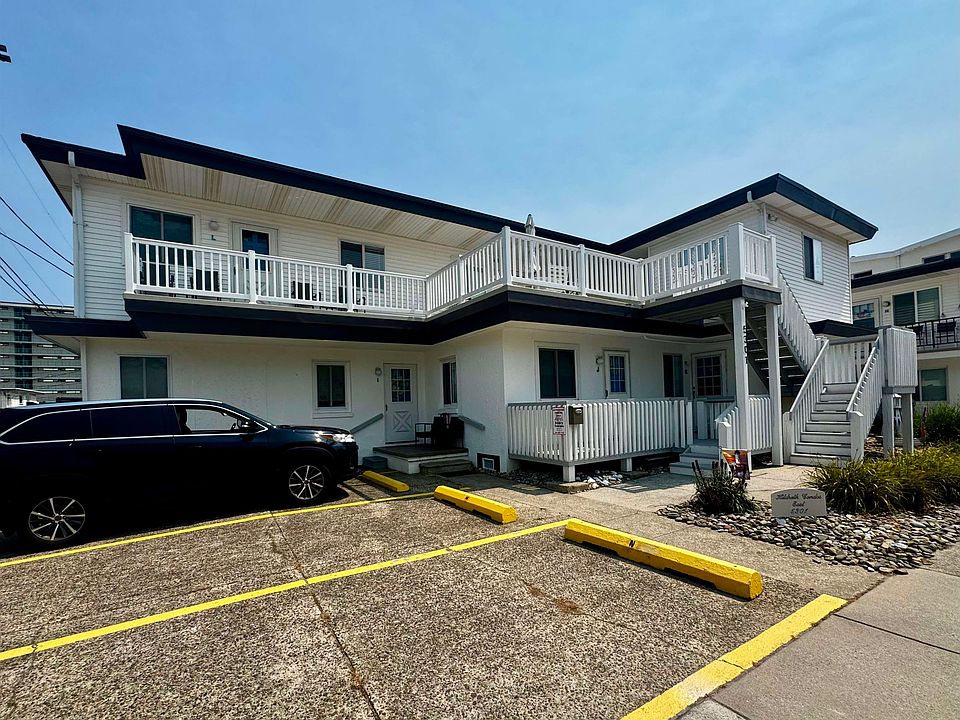 1st image of 5301 Atlantic Ave #L