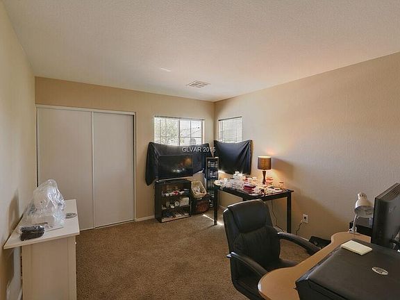 5th image of 348 River Glider Ave