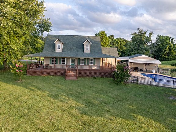 3rd image of 250 High Meadows Ln