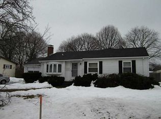 120 Covington Dr, Warwick, RI 02886