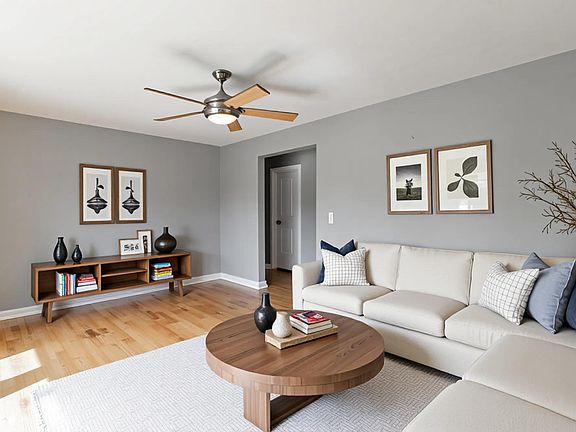 3rd image of 3314 Black Oak Cir