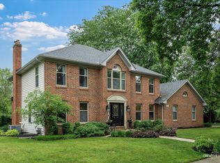 276 Winding Creek Dr, Naperville, IL
