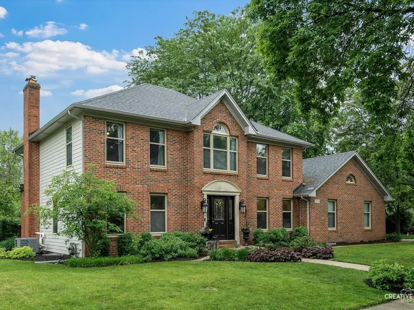 276 Winding Creek Dr, Naperville, IL 60565