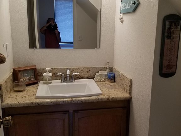 Downstairs half bath