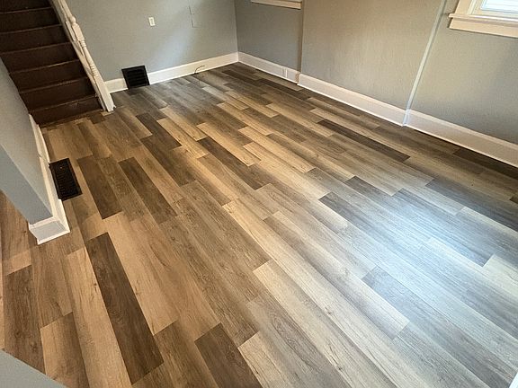 5th image of 2823 Vera Pl NW