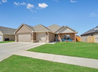 2113 Longhorn Trl, Altus, OK 73521