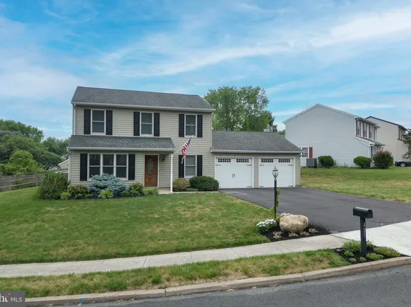 425 Sawyer Dr, Harleysville, PA 19438