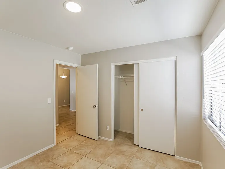10632 W Sonora St — Photo 15
