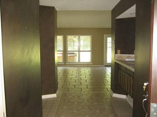 3rd image of 6307 FOX CREEK
