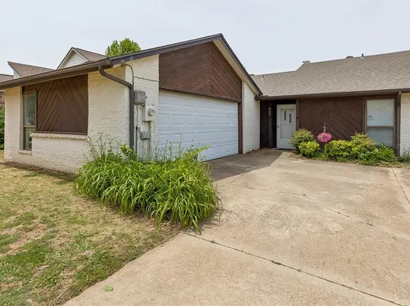 829 Lapwing Rd, Edmond, OK 73003