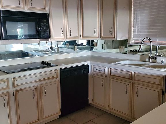 4th image of 721 W Dengar Ave
