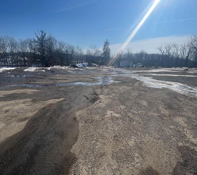 1st image of 13901 Telegraph Rd