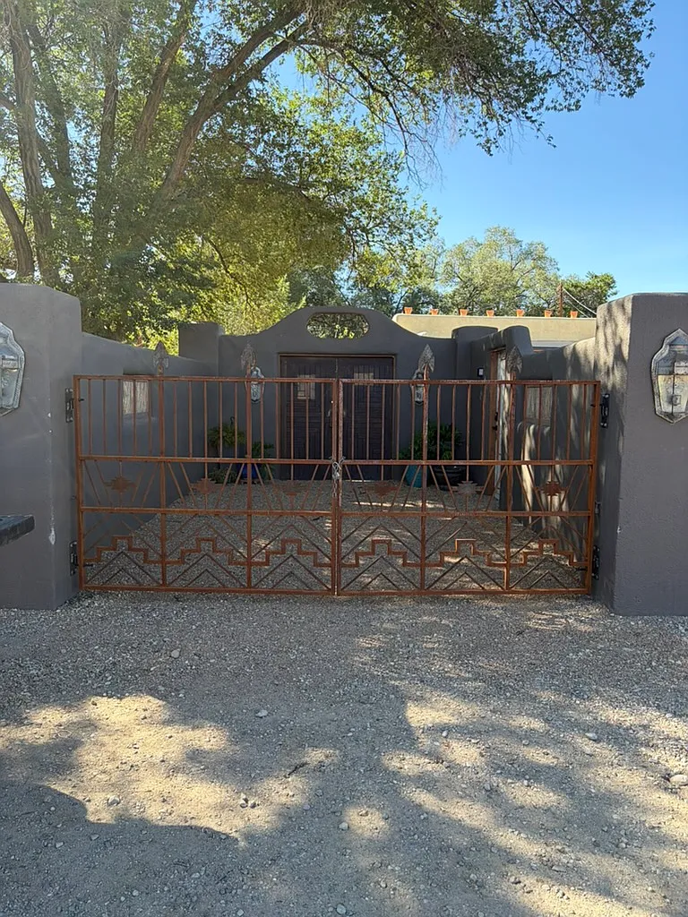 2 bed, 1200 sqft, $2,800 — Photo 1