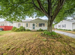 23 White Birch Ave, Chicopee, MA 01020