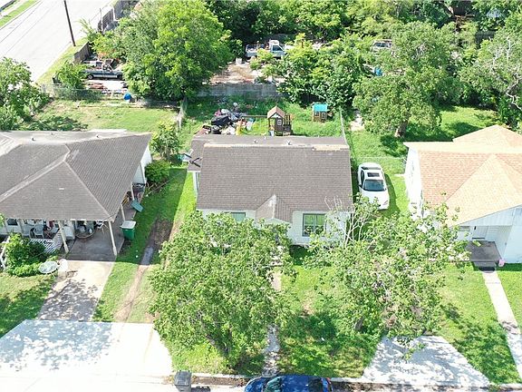 2nd image of 1105 E San Antonio St