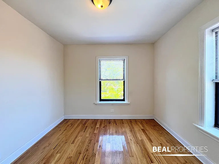 1101 W Wellington Ave #2 — Photo 8