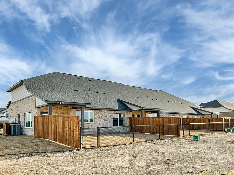 4265 Clovis Ct — Photo 31