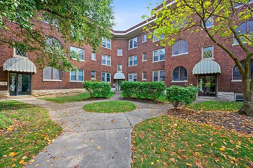 2562 Woodburn Ave #16 Photo 1