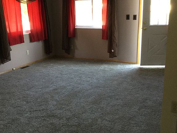 Living room with new carpet