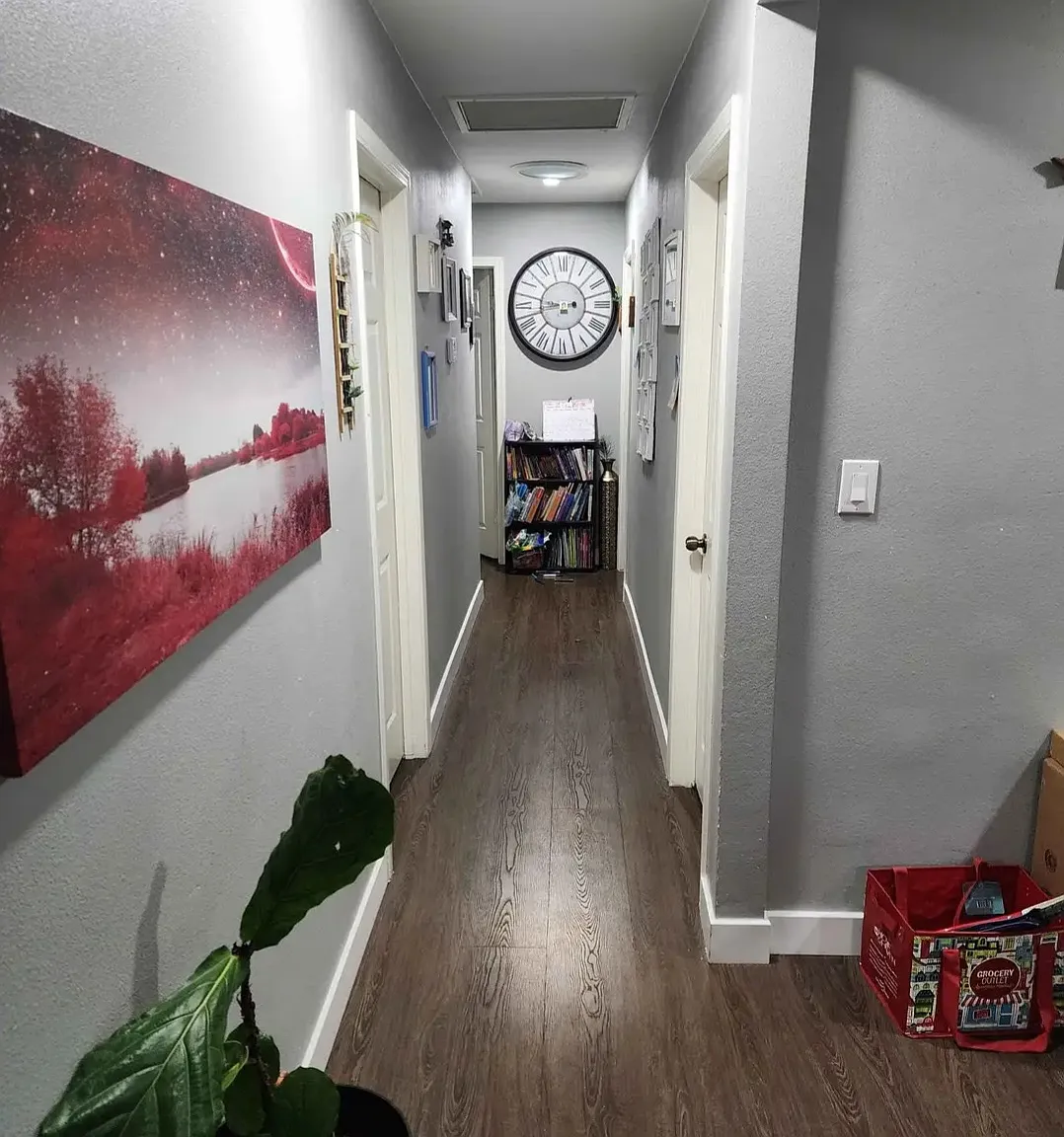 4 bed, 1296 sqft, $2,950 — Photo 2