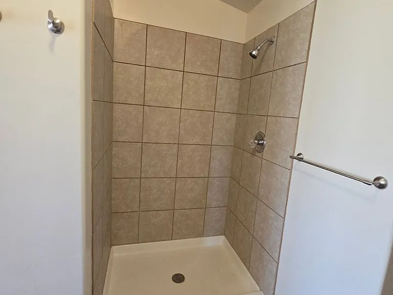 218 San Clemente Ave NW — Photo 23