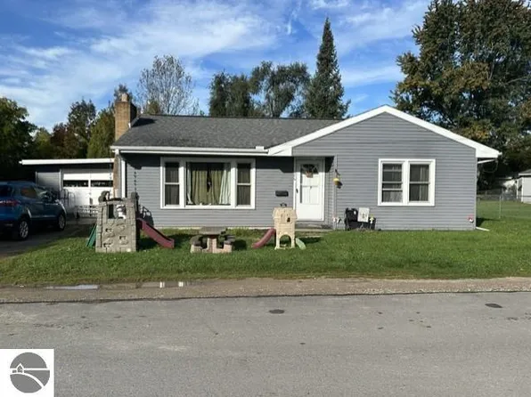 175 Alto Ct, West Branch, MI 48661