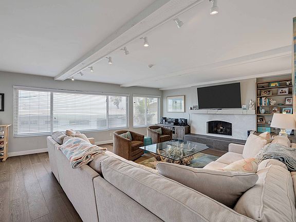 5th image of 1711 Camino De La Costa APT 4