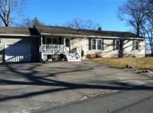 6 Laurel Ave, Plaistow, NH 03865