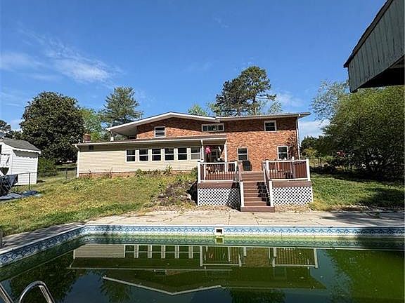 4th image of 4738 Peace Rd
