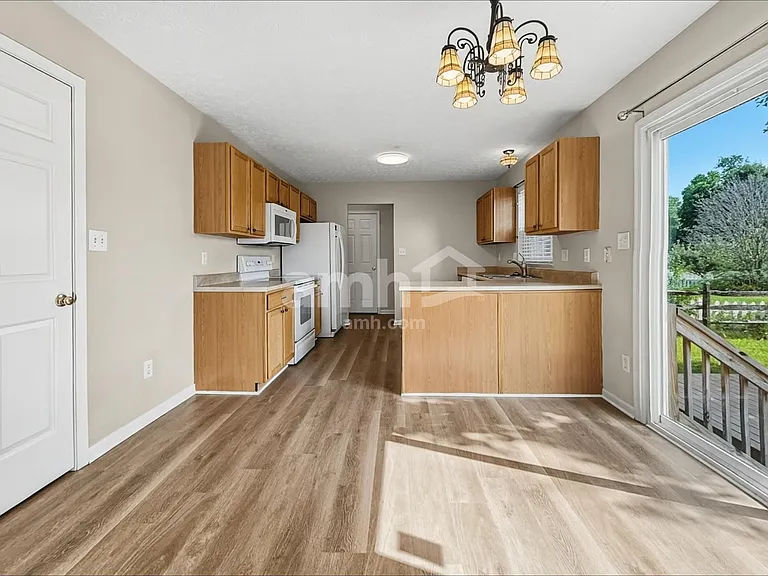 5686 Appaloosa Cir — Photo 5