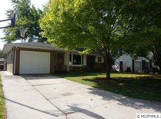 411 22nd St SW, Mason City, IA 50401