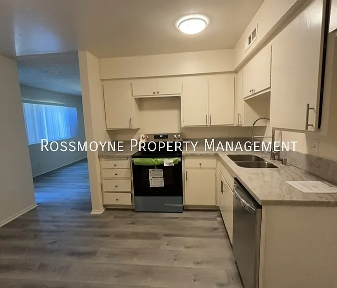 222 S Magnolia Ave #E — Photo 9