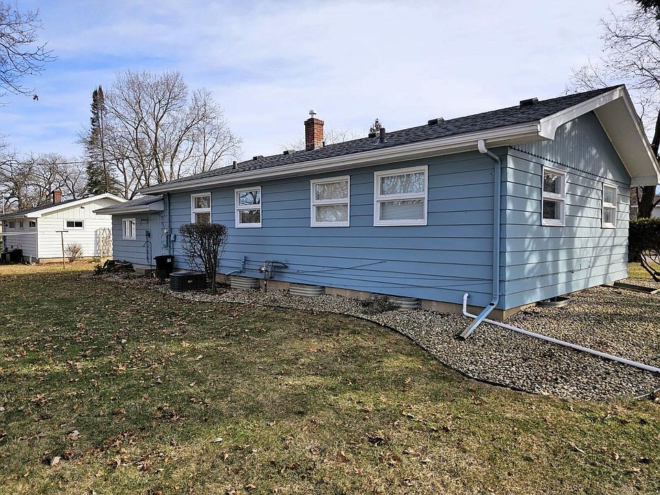2nd image of 208 Harding St