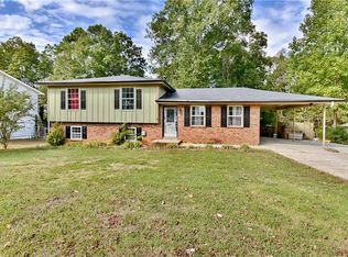 6667 Bedford Rd, Rex, GA 30273