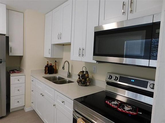 4th image of 5003 12th Ave S