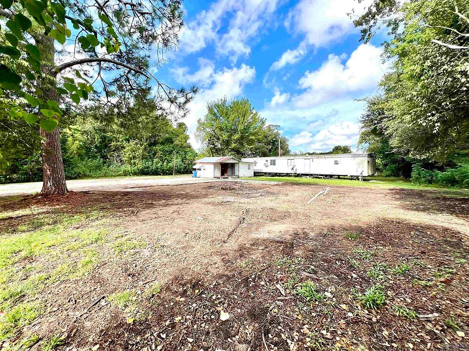 2nd image of 2658 Johnson Dr