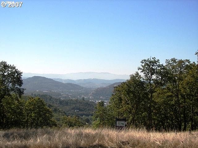 2nd image of 887 Southridge Way