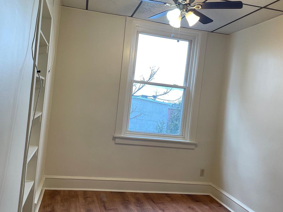 1st image of 1002 N Madison St APT 6