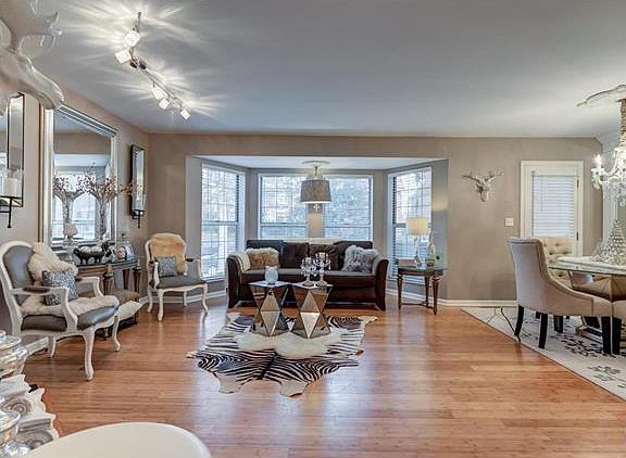 5th image of 4464 McPherson Ave #3B