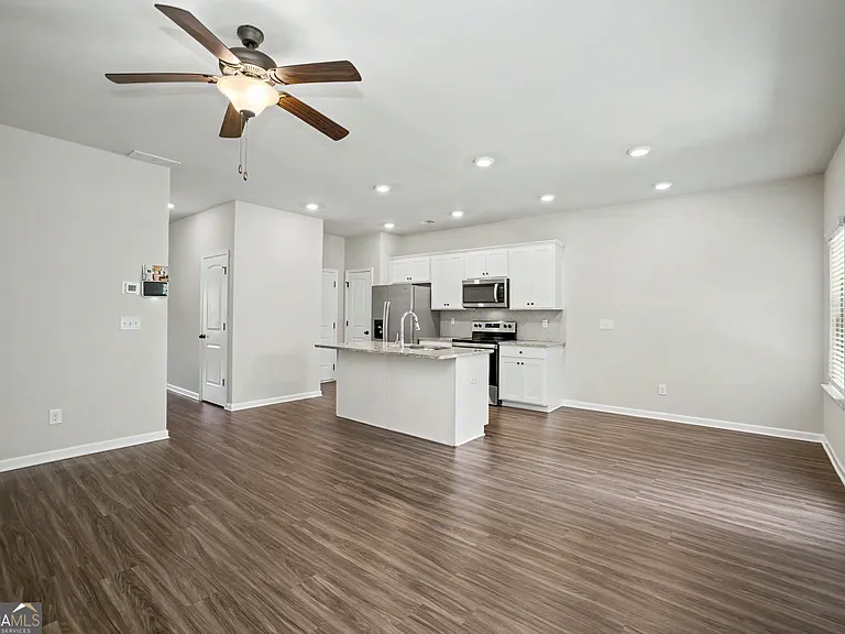 195 Skipjack Ct — Photo 10