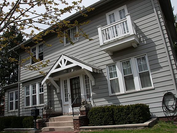 3rd image of 22042 Morley Ave